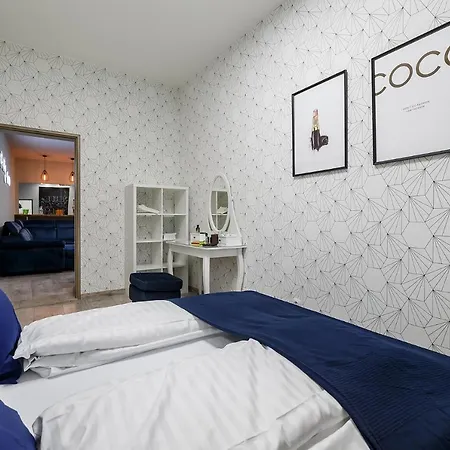 #partyhouse Apartmán *