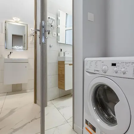 #partyhouse * Poznań