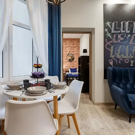 #partyhouse Lägenhet