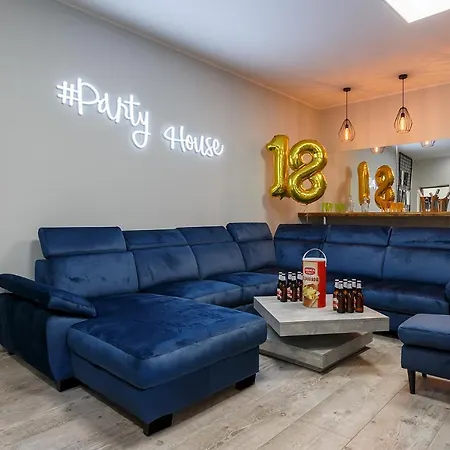 #partyhouse *