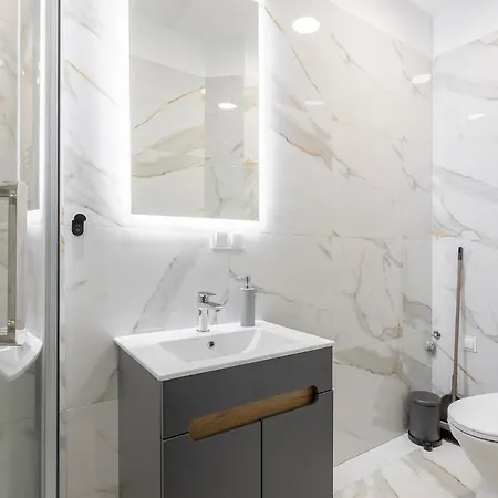 #partyhouse Lägenhet *