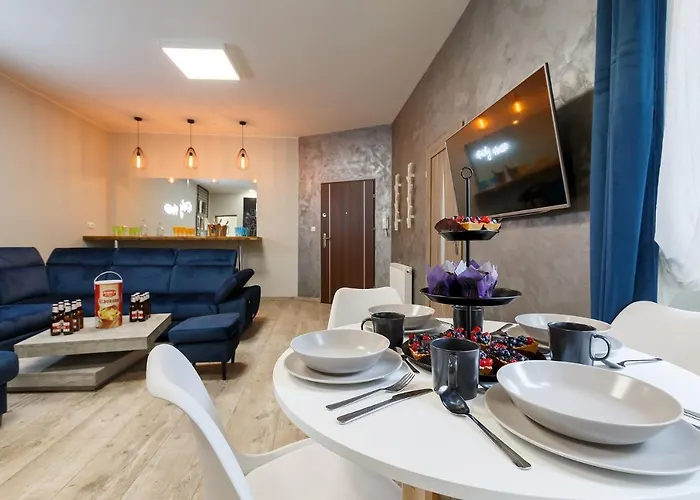 아파트 #partyhouse 포즈난